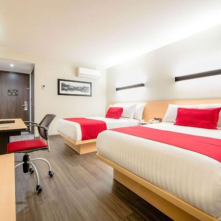 Comfort Inn Delicias Bagian luar foto