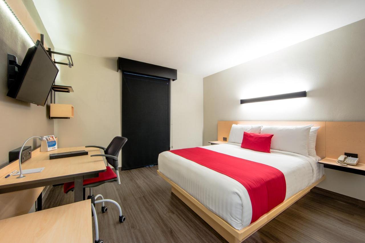 Comfort Inn Delicias Bagian luar foto