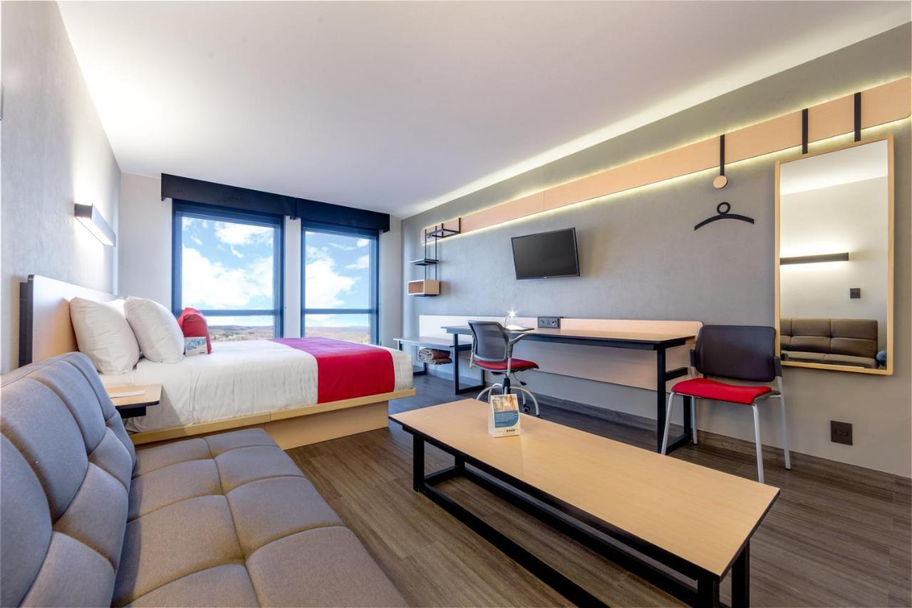 Comfort Inn Delicias Bagian luar foto
