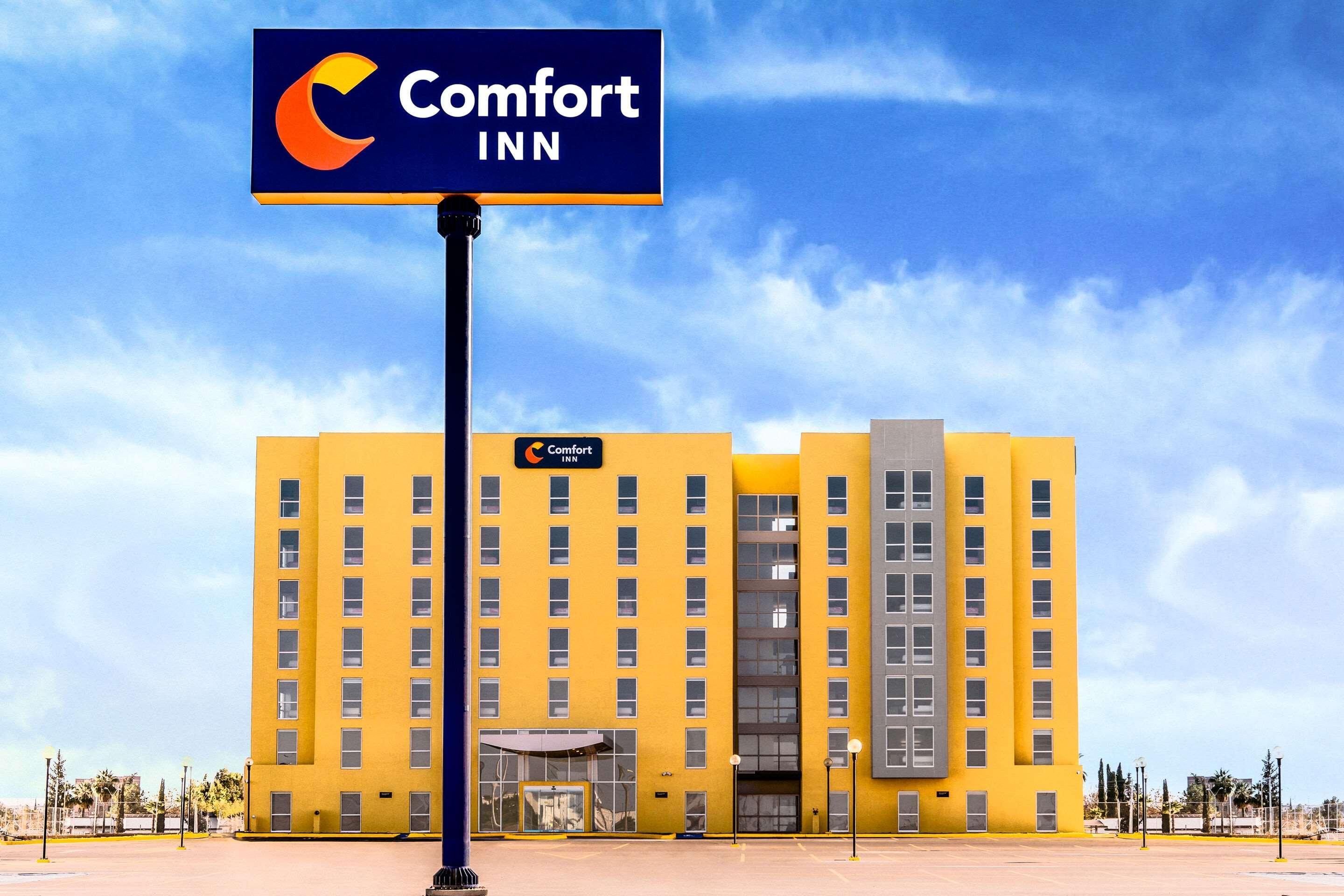 Comfort Inn Delicias Bagian luar foto